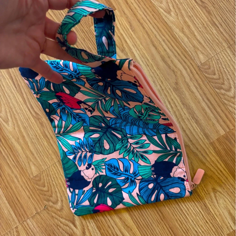 Tropical Parrot carry wristlet handbag large make-up bag beach pink blue green